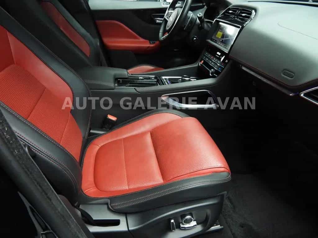 Jaguar F-Pace R-SPORT AWD/LED/PANO/MEMORY 03/2020-photo-17