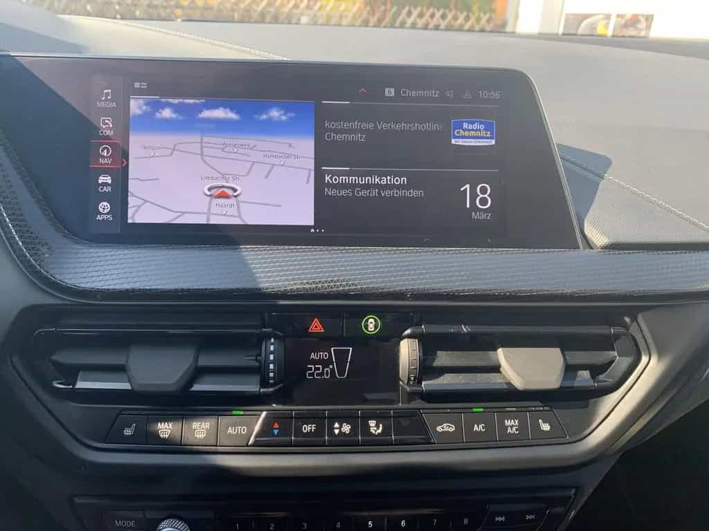 BMW 116 i SPORT LINE LED+NAVI+SHZ+DAB+PDC+TEMPOMAT 04/2024-photo-17