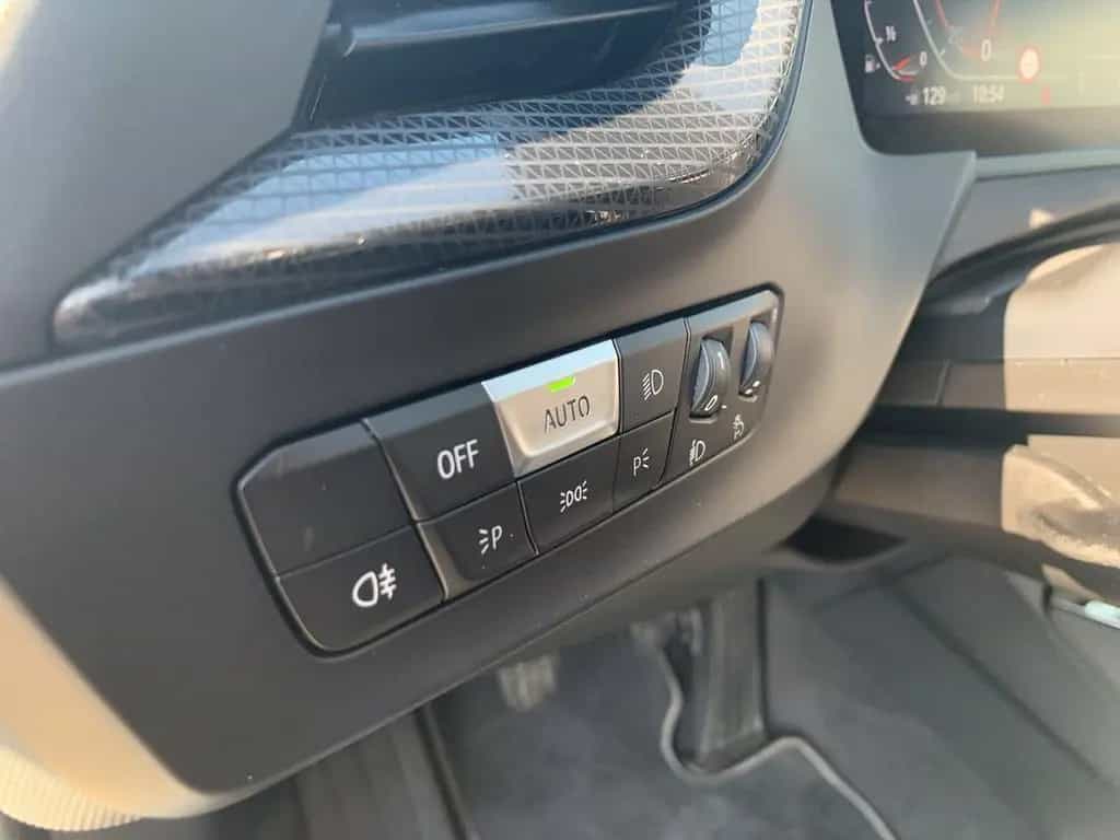 BMW 116 i SPORT LINE LED+NAVI+SHZ+DAB+PDC+TEMPOMAT 04/2024-photo-20