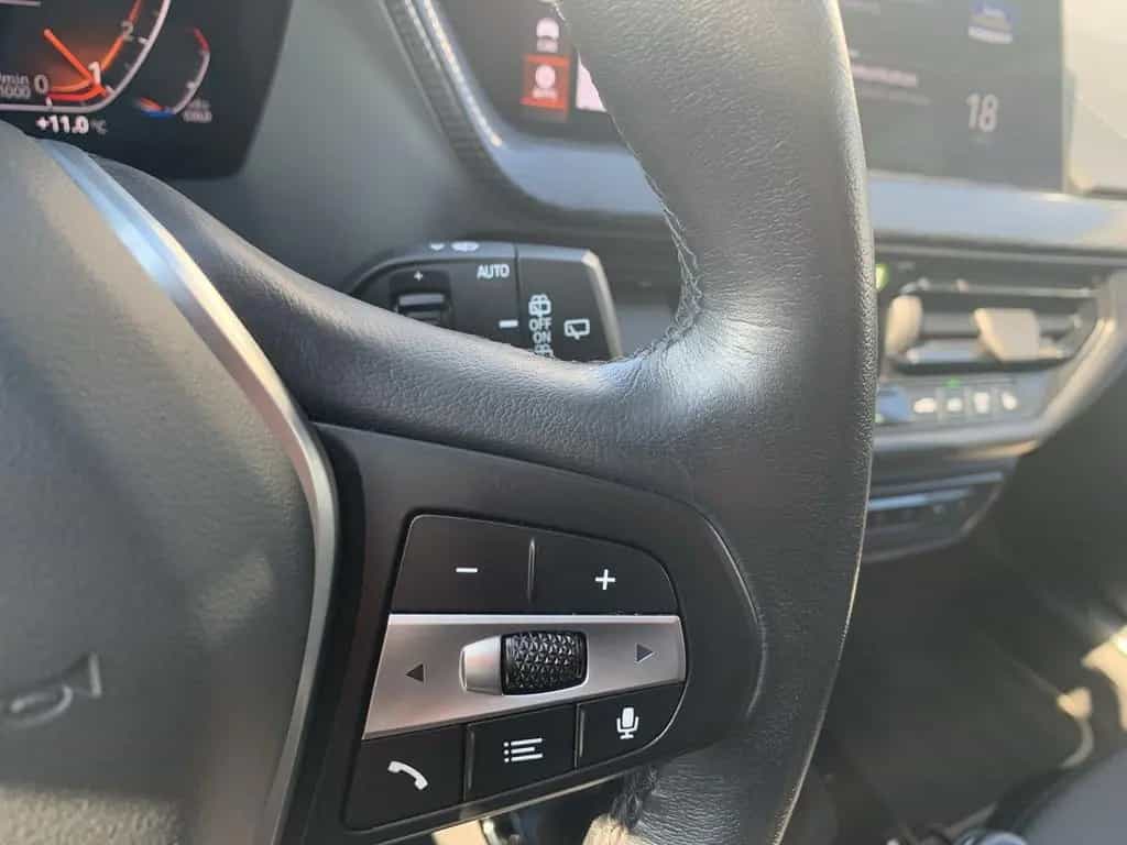 BMW 116 i SPORT LINE LED+NAVI+SHZ+DAB+PDC+TEMPOMAT 04/2024-photo-22