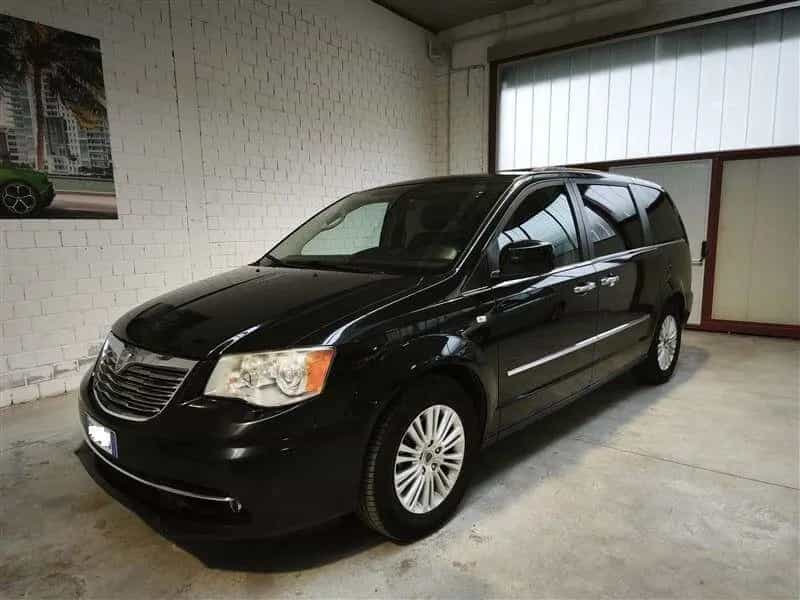 Lancia Voyager 2.8 JTDM 163cv Gold - IVA ESPOSTA 11/2012-photo-1