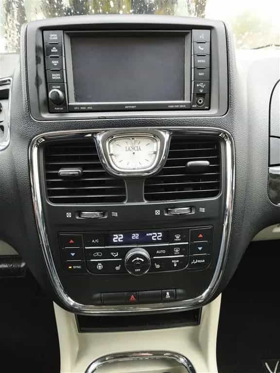 Lancia Voyager 2.8 JTDM 163cv Gold - IVA ESPOSTA 11/2012-photo-14
