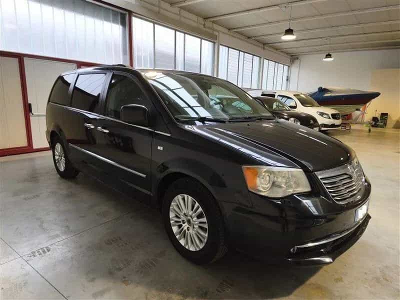 Lancia Voyager 2.8 JTDM 163cv Gold - IVA ESPOSTA 11/2012-photo-3