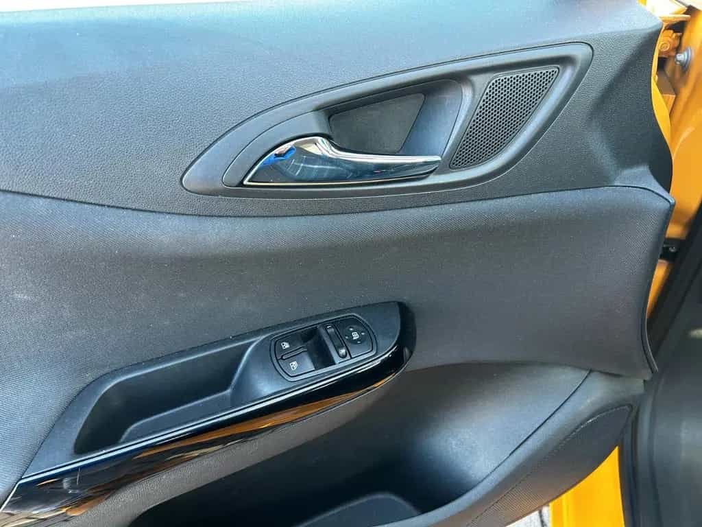 Opel Corsa 1.4 Turbo ecoFLEX Color Edition 05/2017-photo-16