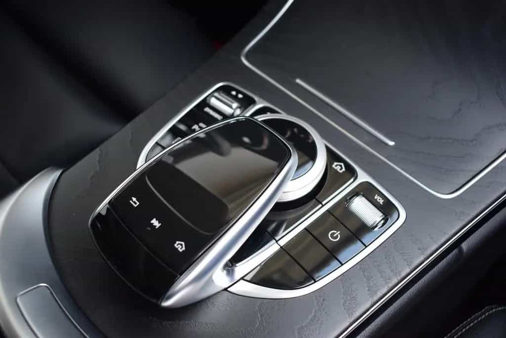 Mercedes-Benz C-Class 300 T Aut. *Avantgarde*AHK*Pano*Navi*RüKa*LED* 08/2019-photo-17