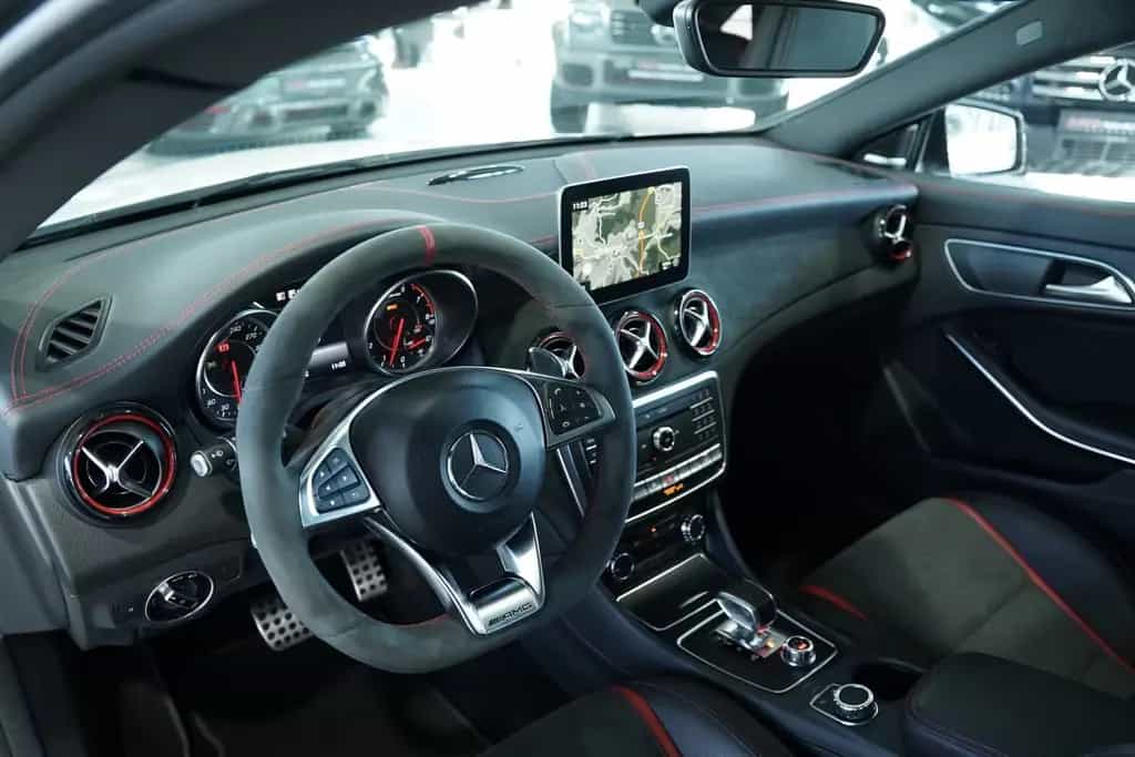 Mercedes-Benz CLA 45 AMG Shooting Brake 4M *19*Schale*S-Abgas 08/2018-photo-17