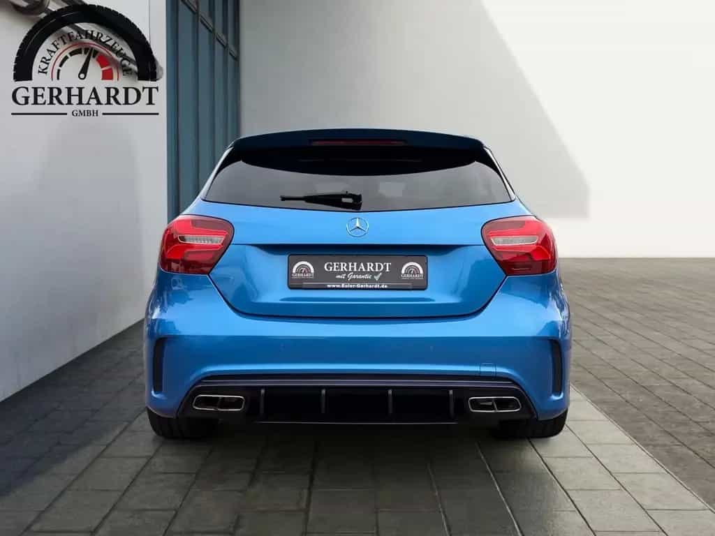 Mercedes-Benz A 45 AMG 4Matic*NAVI*PANO*CAM*AUTOM.*LED* 02/2017-photo-3