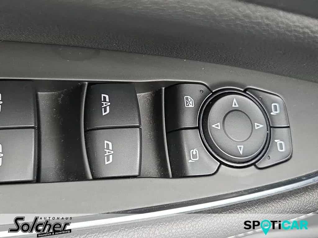 Opel Insignia 2.0 BiTurbo Ultimate 4x4*Navi*R-Kamera* 05/2019-photo-11