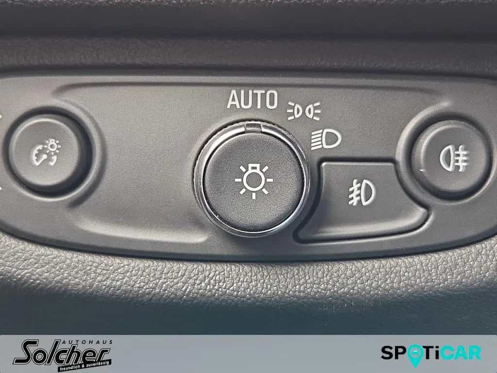 Opel Insignia 2.0 BiTurbo Ultimate 4x4*Navi*R-Kamera* 05/2019-photo-17
