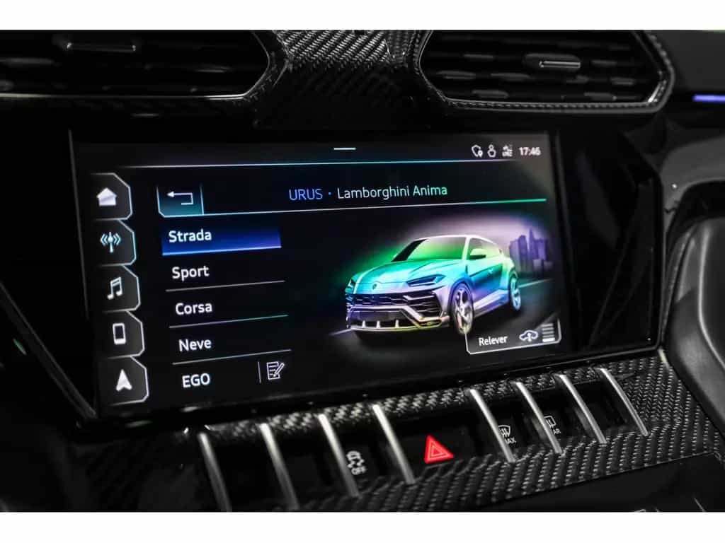 Lamborghini Urus V8 - NERO HELENE / VERDE 05/2021-photo-23