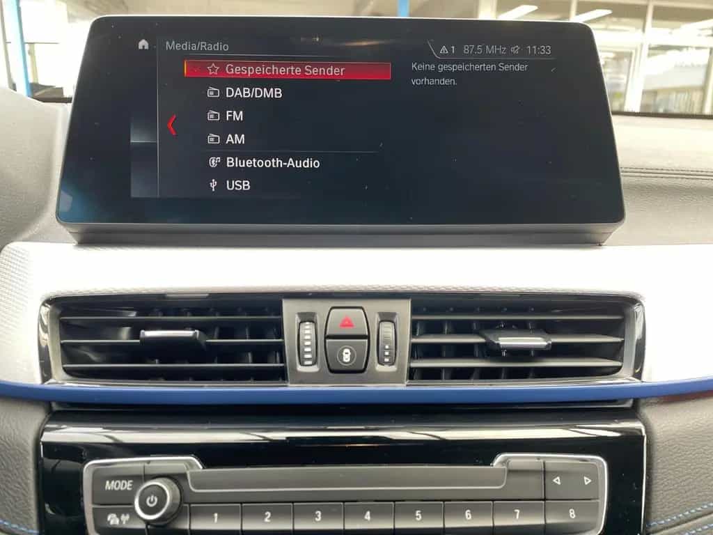 BMW X2 xDrive 25d M Sport HUD AD AHK-abnehmbar El. P 02/2022-photo-10
