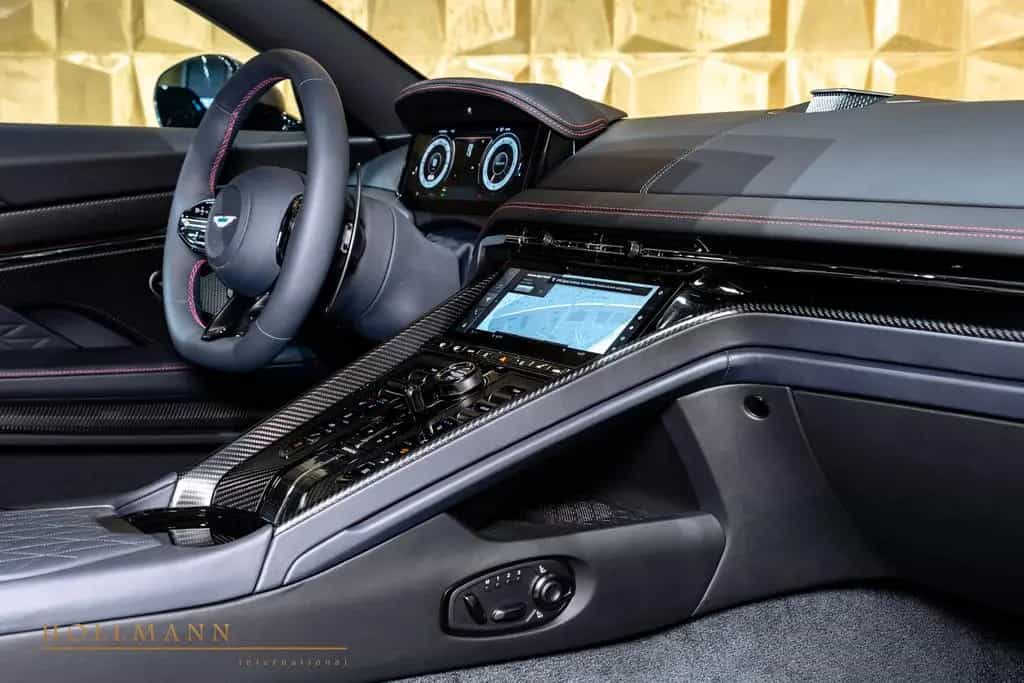 Aston Martin DB12 COUPE + CARBON + BOWERS WILKINS + 09/2024-photo-12