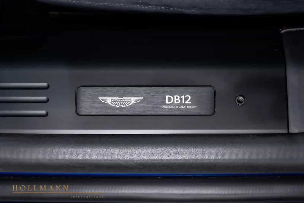 Aston Martin DB12 COUPE + CARBON + BOWERS WILKINS + 09/2024-photo-22
