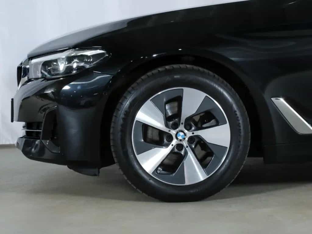 BMW 520 d TG Alarm SHZ DAB Lordose 4-Zonen Parkassis 01/2022-photo-11