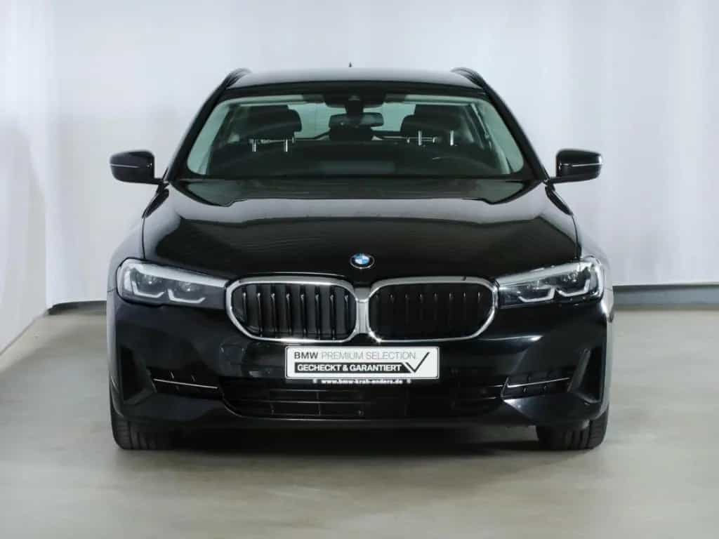 BMW 520 d TG Alarm SHZ DAB Lordose 4-Zonen Parkassis 01/2022-photo-4