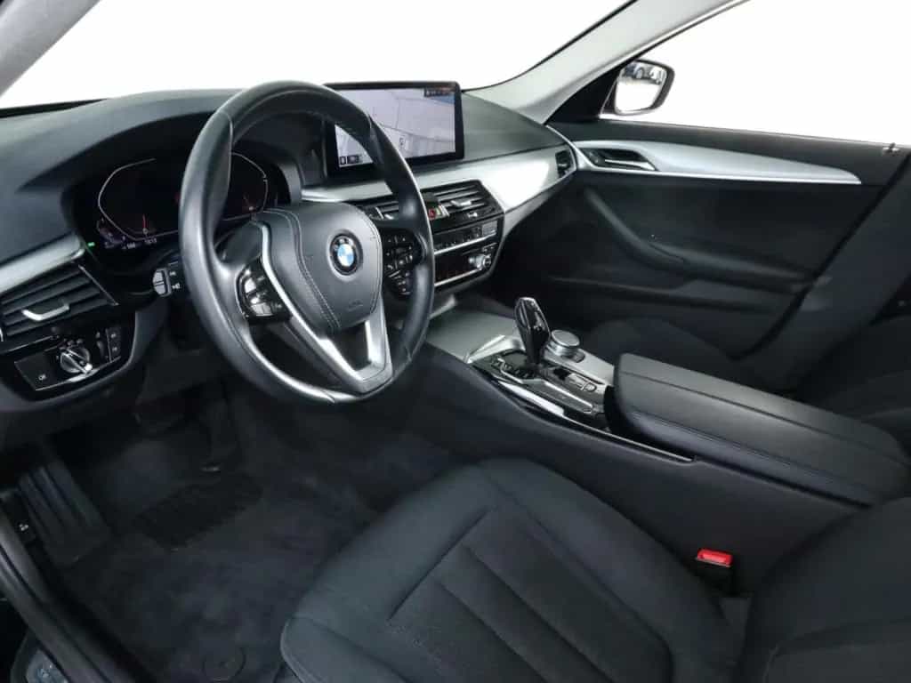 BMW 520 d TG Alarm SHZ DAB Lordose 4-Zonen Parkassis 01/2022-photo-6