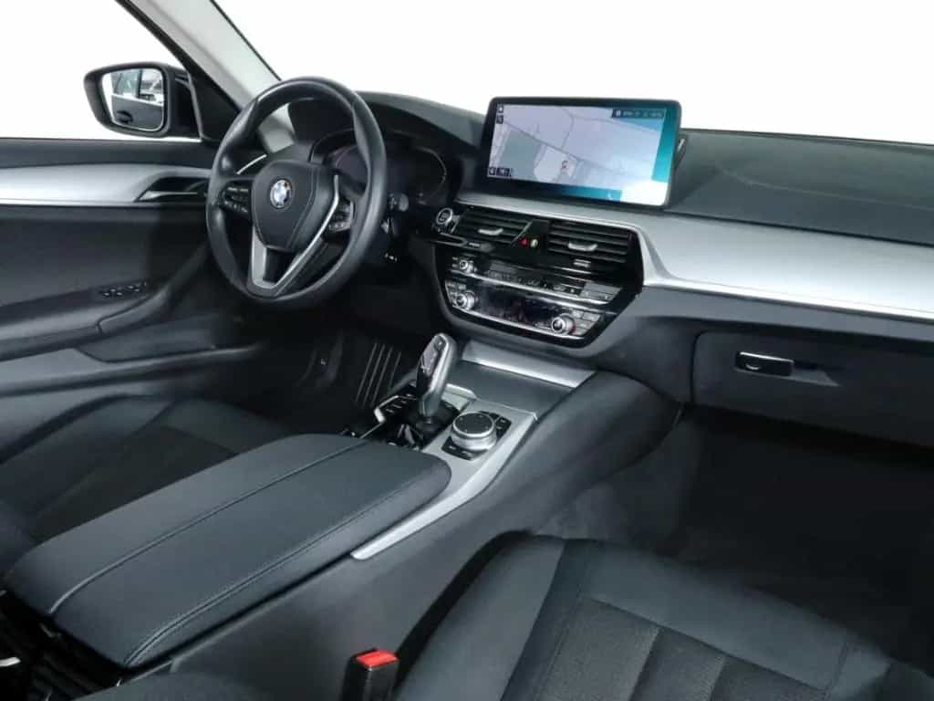BMW 520 d TG Alarm SHZ DAB Lordose 4-Zonen Parkassis 01/2022-photo-7