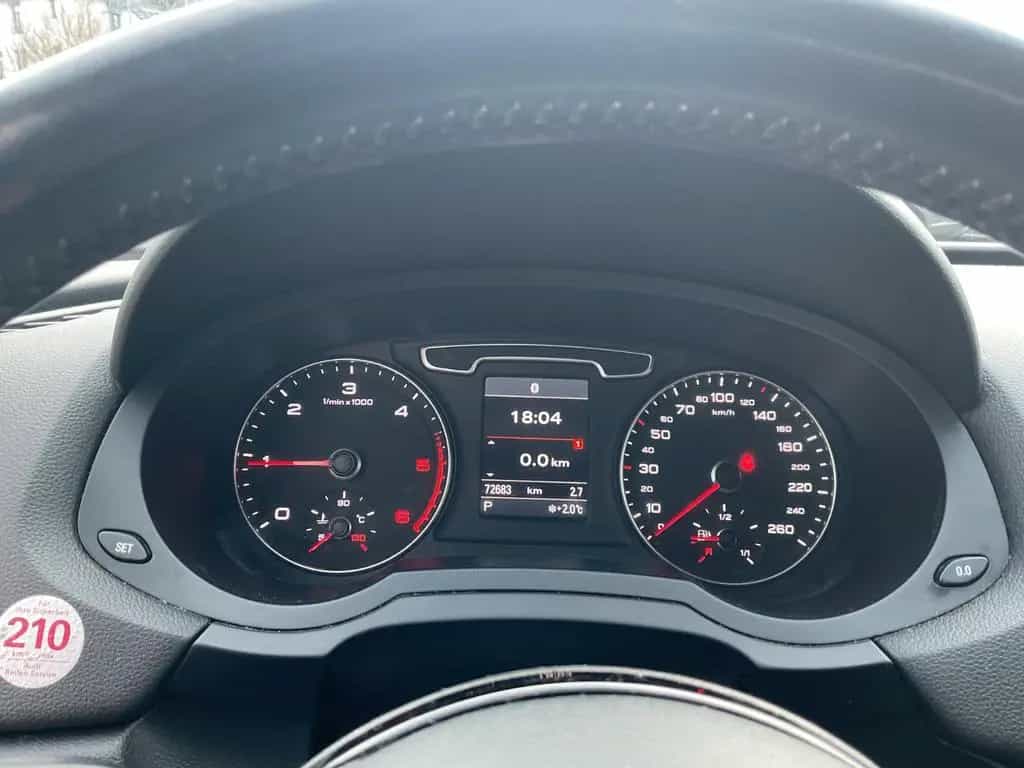 Audi Q3 2.0 TDI quattro S-Tronic Navi Klima PDC LED 01/2013-photo-13