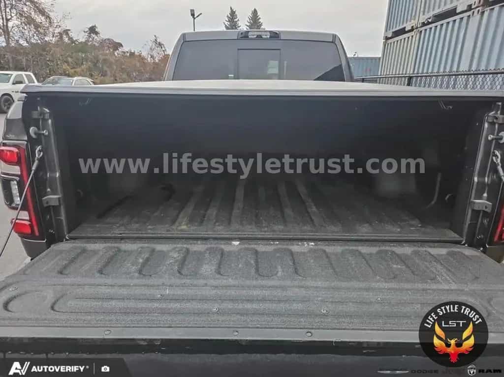 Dodge RAM 2500  POWER WAGON 6.4V8 HEMI 4x4 € 60.000 T1 07/2023-photo-10