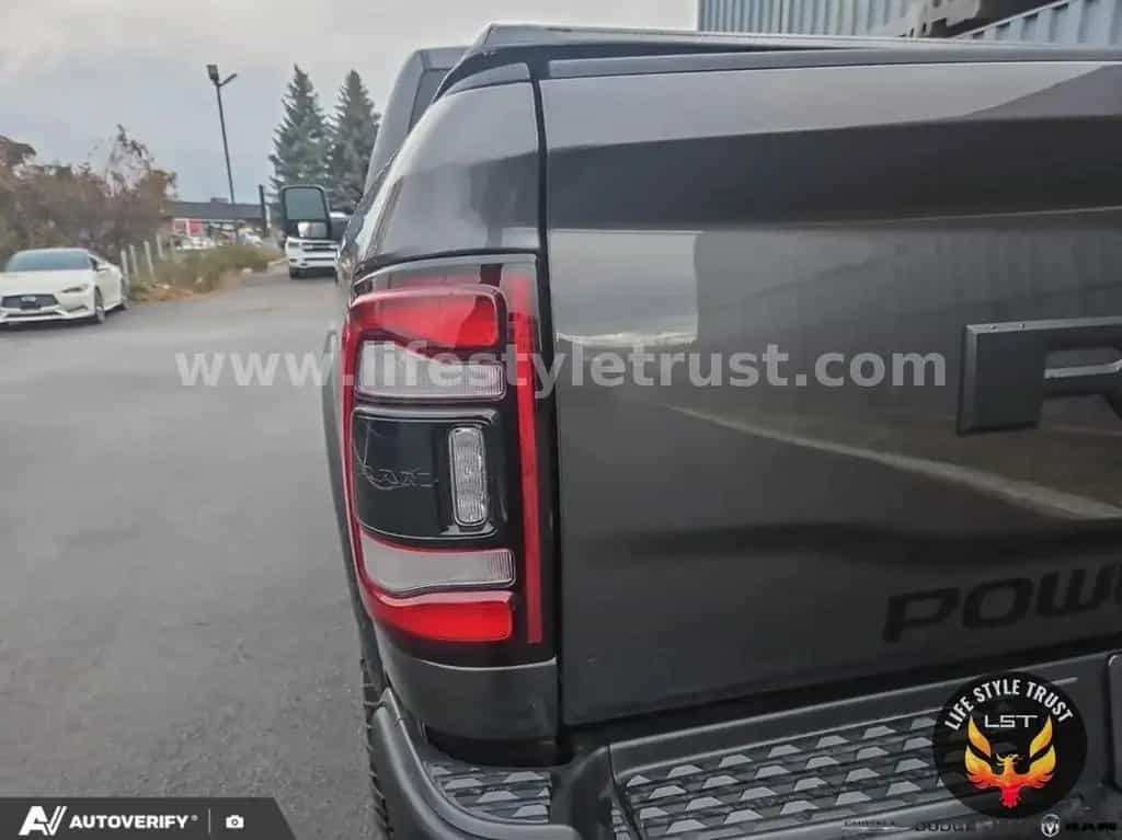 Dodge RAM 2500  POWER WAGON 6.4V8 HEMI 4x4 € 60.000 T1 07/2023-photo-9