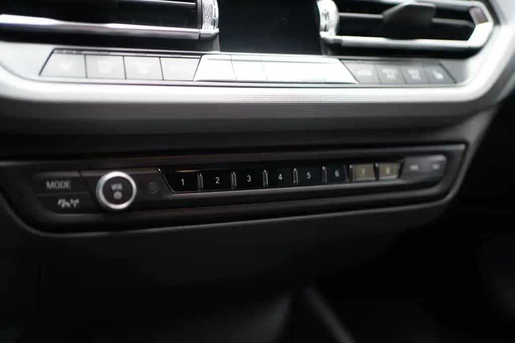 BMW 1 Series Advantage +LiveCockpitProf+Multi-Sport-Len 01/2023-photo-16