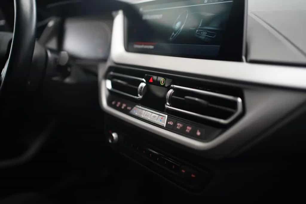 BMW 1 Series Advantage +LiveCockpitProf+Multi-Sport-Len 01/2023-photo-9
