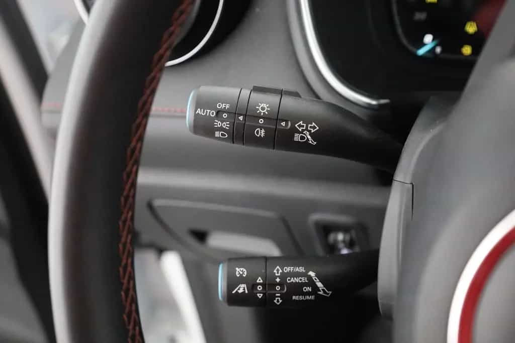 MG HS 1.5 T-GDI Luxury Aut. LED ACC Navi 360° Pano 02/2024-photo-16