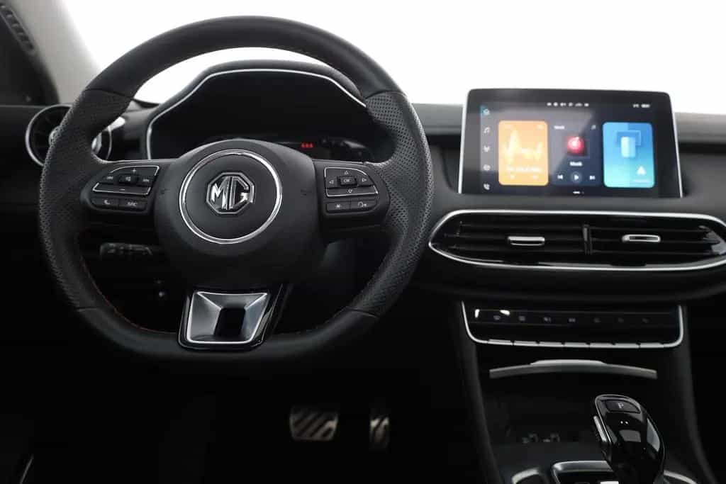 MG HS 1.5 T-GDI Luxury Aut. LED ACC Navi 360° Pano 02/2024-photo-9