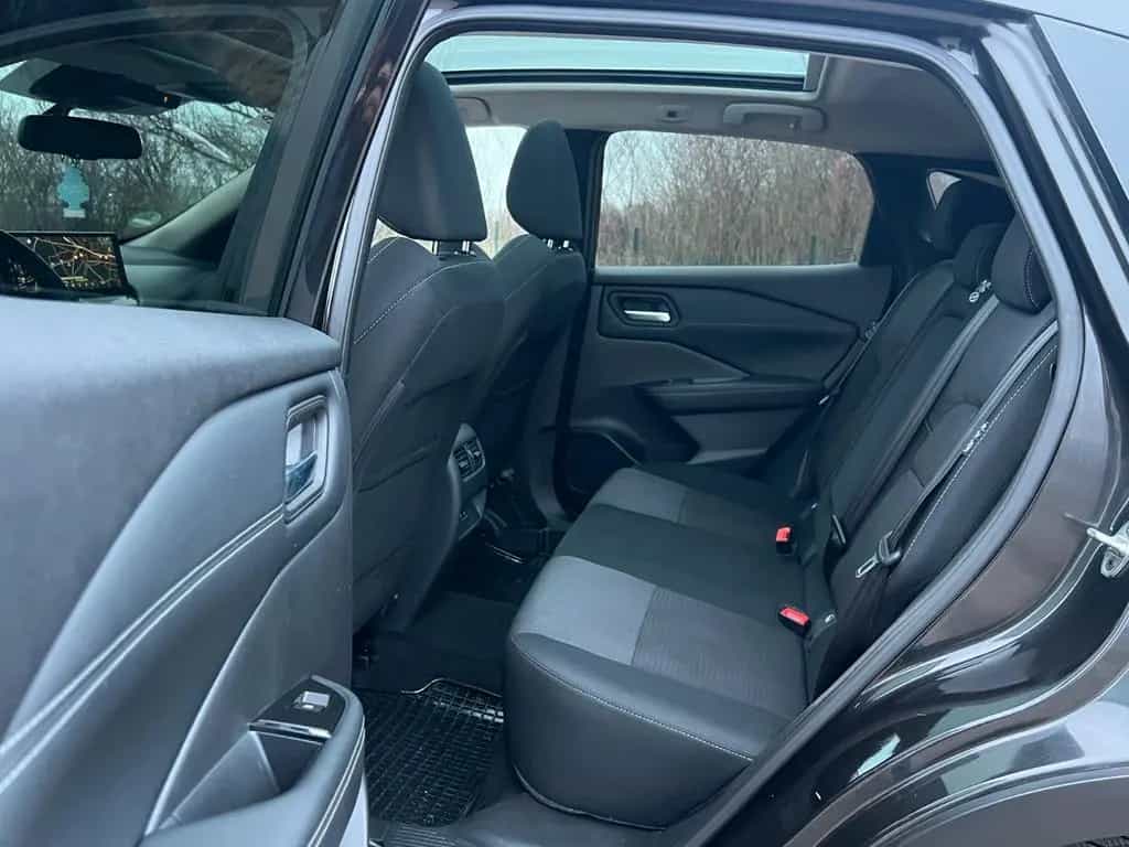 Nissan Qashqai N-Connecta Aut. *VOLL *Pano *ACC *360KAM 01/2023-photo-25