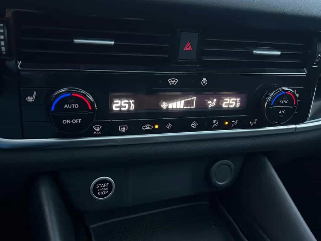 Nissan Qashqai N-Connecta Aut. *VOLL *Pano *ACC *360KAM 01/2023-photo-38