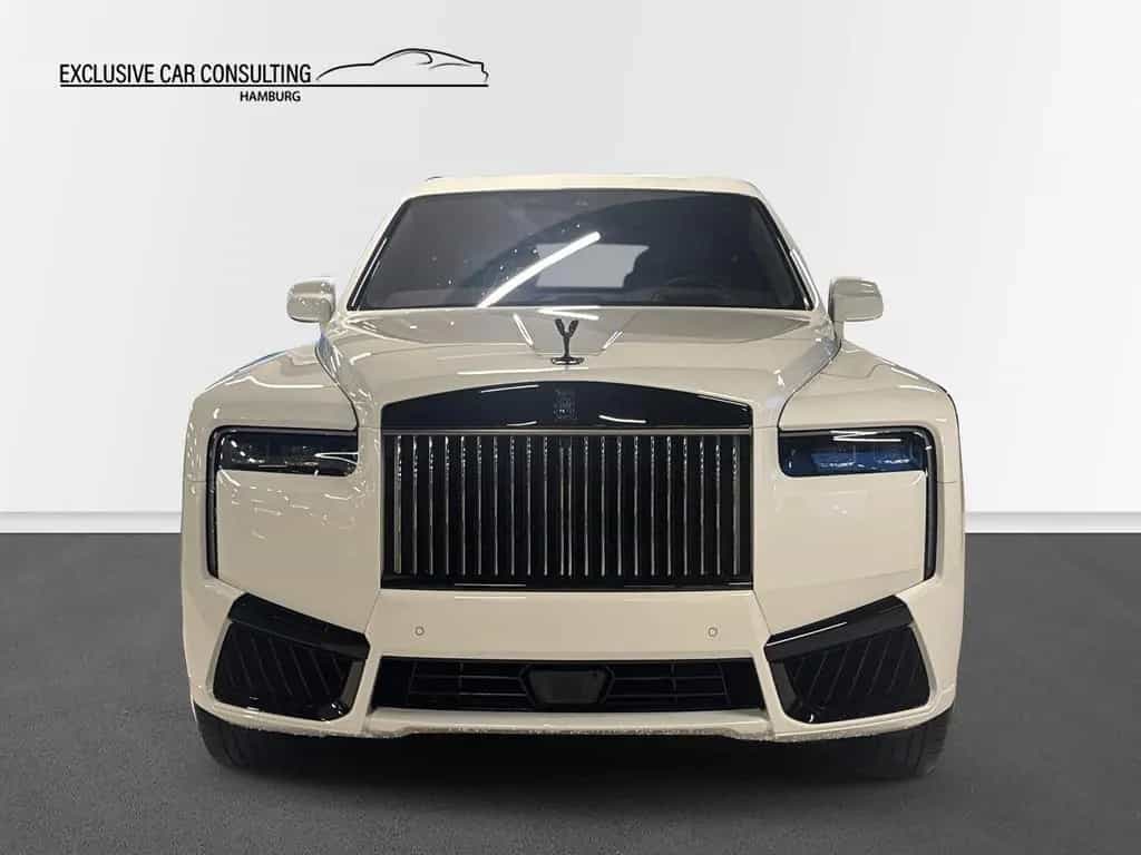 Rolls-Royce Cullinan Black Badge 02/2026-photo-1