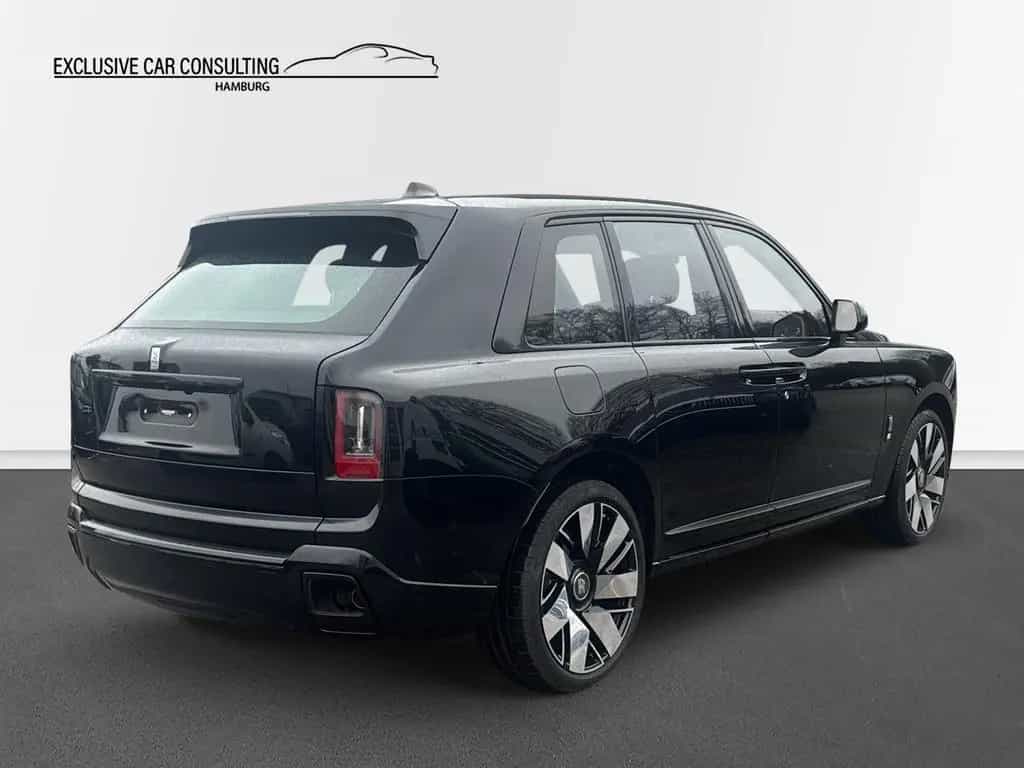 Rolls-Royce Cullinan Silver Badge 02/2026-photo-5