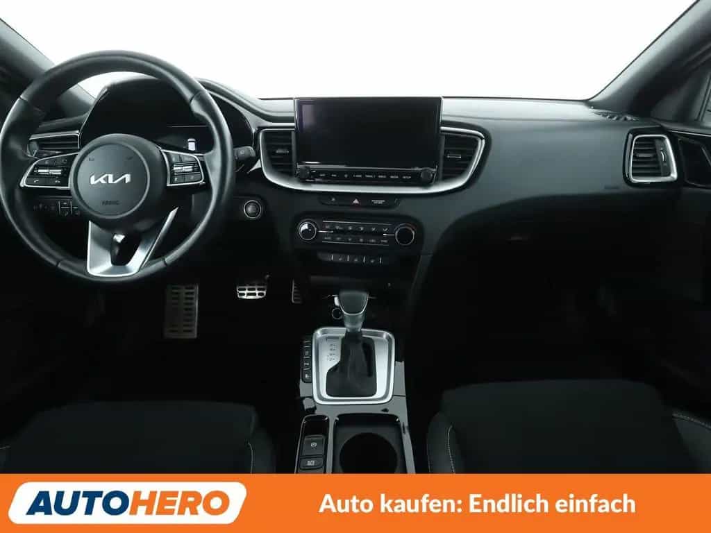 Kia XCeed 1.6 TGDI Black Xdition Aut.*NAVI*LED*CAM* 11/2022-photo-11