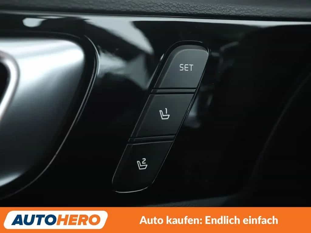 Kia XCeed 1.6 TGDI Black Xdition Aut.*NAVI*LED*CAM* 11/2022-photo-28