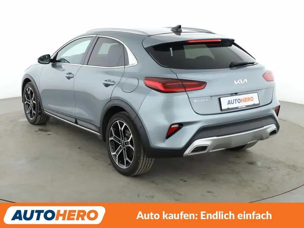 Kia XCeed 1.6 TGDI Black Xdition Aut.*NAVI*LED*CAM* 11/2022-photo-3
