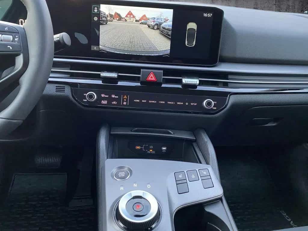 Kia Sportage Exclusive Sitzheizung v./h. /R.Kamera 12/2025-photo-12