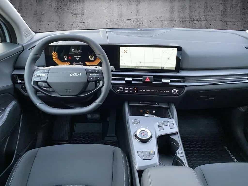 Kia Sportage Exclusive Sitzheizung v./h. /R.Kamera 12/2025-photo-4