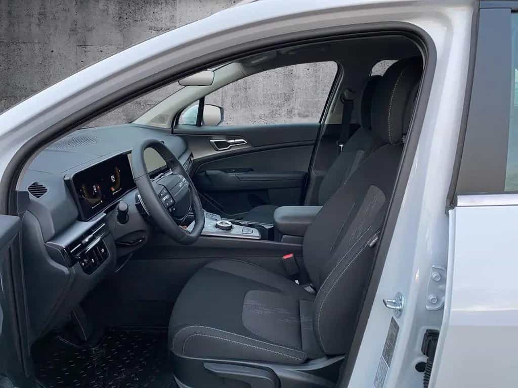 Kia Sportage Exclusive Sitzheizung v./h. /R.Kamera 12/2025-photo-5