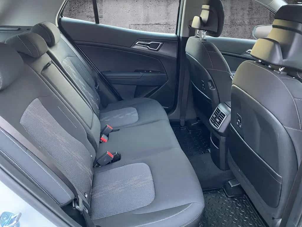 Kia Sportage Exclusive Sitzheizung v./h. /R.Kamera 12/2025-photo-7