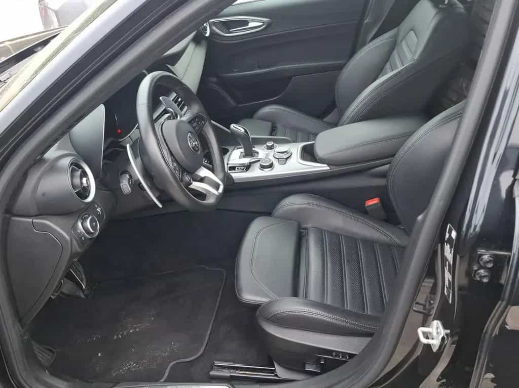 Alfa Romeo Giulia Veloce Q4 2.0 Turbo 16V Kam.+KeyLess+SHZ 01/2024-photo-9
