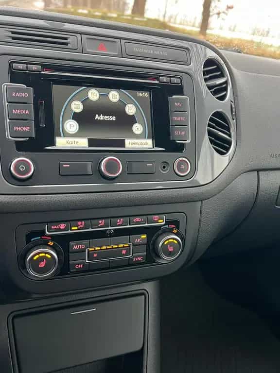 Volkswagen Tiguan Trend & Fun 1.Hand 87000km Scheckheft 07/2014-photo-15