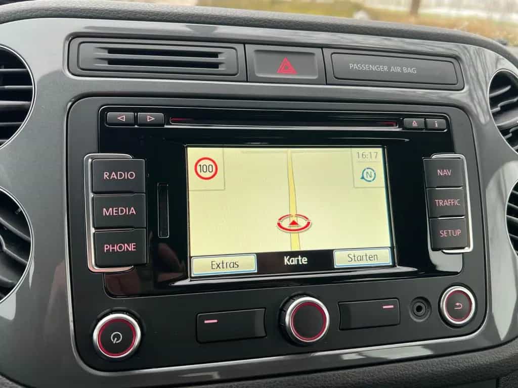 Volkswagen Tiguan Trend & Fun 1.Hand 87000km Scheckheft 07/2014-photo-17