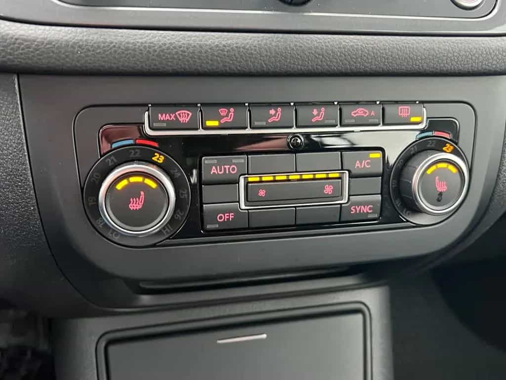 Volkswagen Tiguan Trend & Fun 1.Hand 87000km Scheckheft 07/2014-photo-18