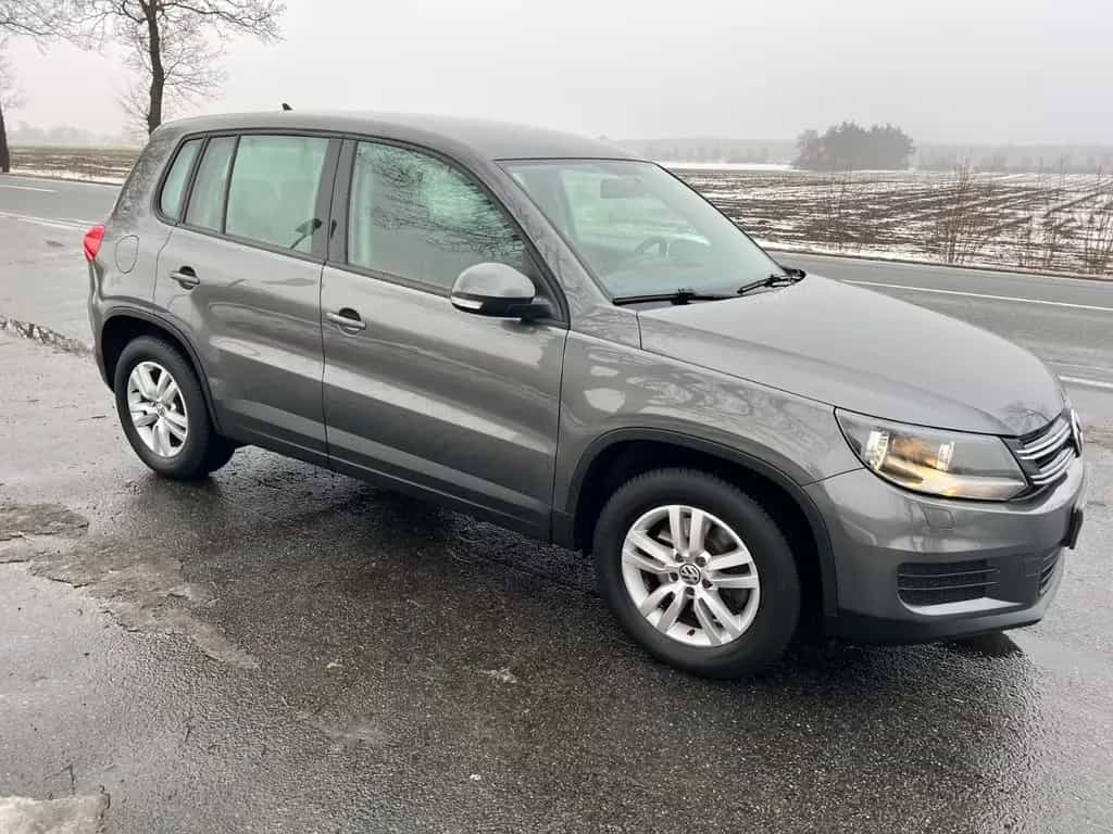 Volkswagen Tiguan Trend & Fun 1.Hand 87000km Scheckheft 07/2014-photo-2