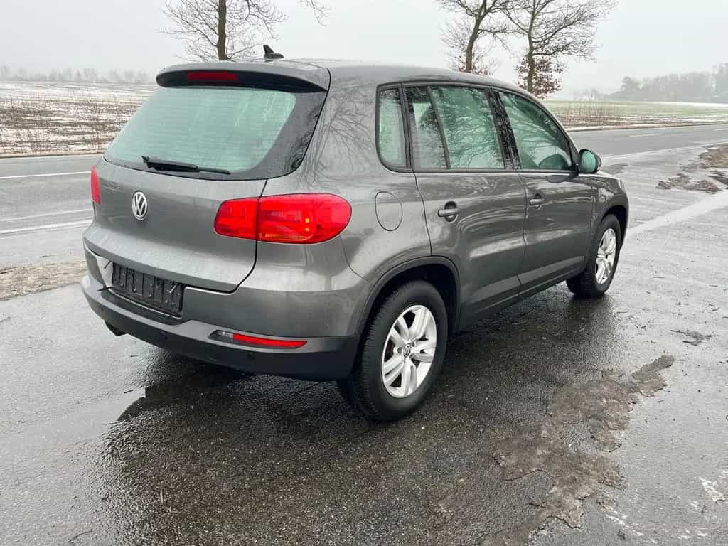 Volkswagen Tiguan Trend & Fun 1.Hand 87000km Scheckheft 07/2014-photo-3
