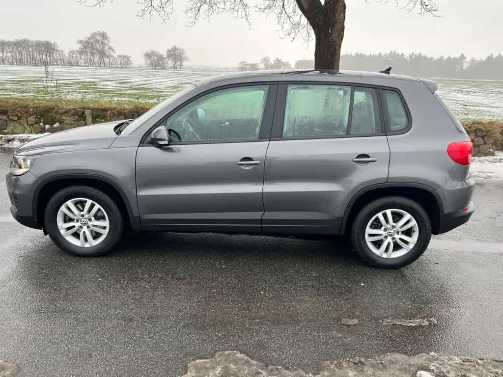 Volkswagen Tiguan Trend & Fun 1.Hand 87000km Scheckheft 07/2014-photo-6