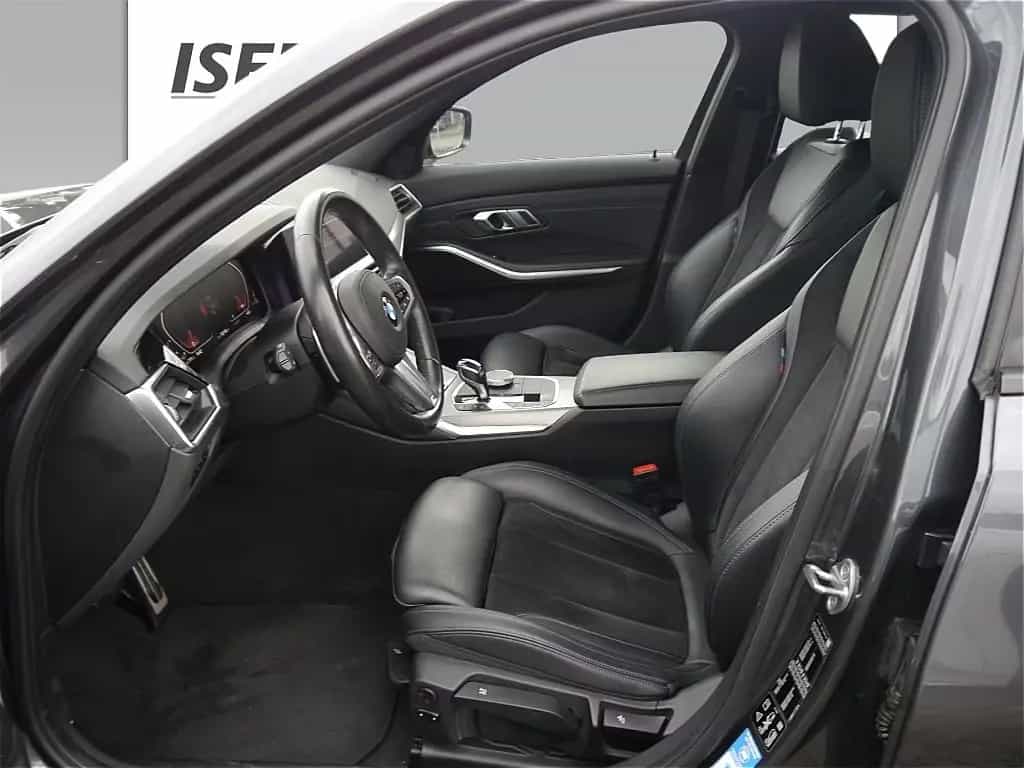 BMW 320 d xDrive Lim. M Sport A.+HUD+HIFI+LASER 04/2019-photo-4