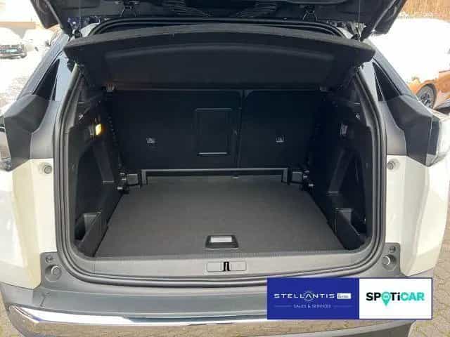 Peugeot 3008 1.2 PureTech 130 GT 09/2023-photo-10