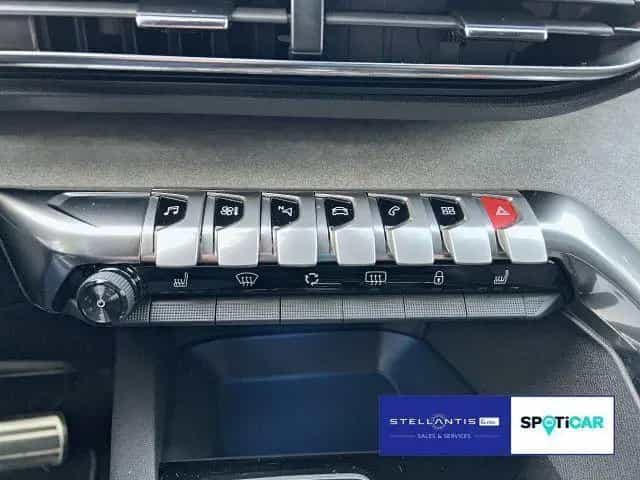 Peugeot 3008 1.2 PureTech 130 GT 09/2023-photo-13