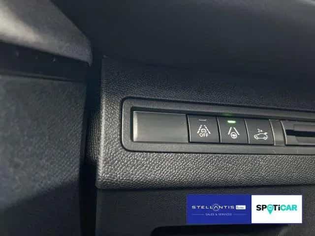 Peugeot 3008 1.2 PureTech 130 GT 09/2023-photo-19